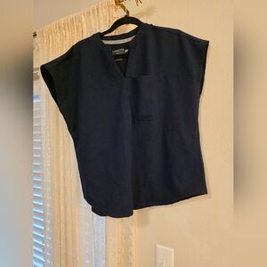 Fabletics Navy Blue Scrub Top Size SMALL